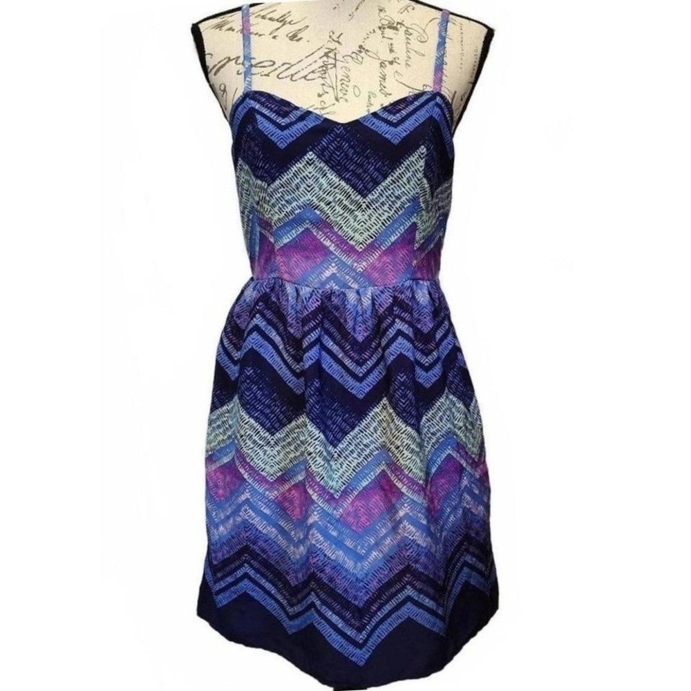 American Eagle Chevron Sundress 8 Cutout Back Sweetheart Neck Bold Indie Sleeze
